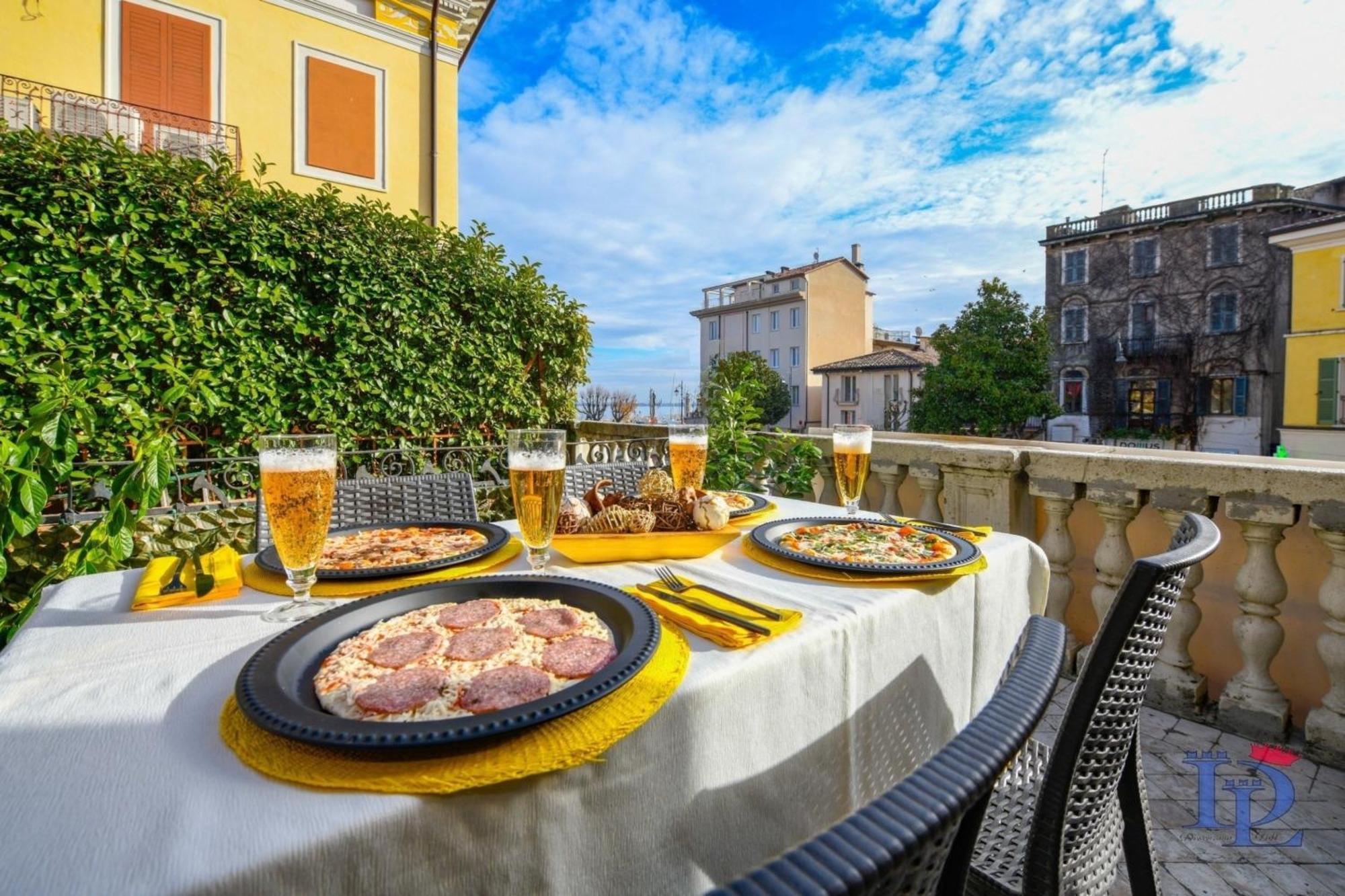 Desenzanoloft Official Partner Marriott Homes & Villas - Let It Be A Dream - Renovation 2025 Lake View Desenzano del Garda Exteriér fotografie